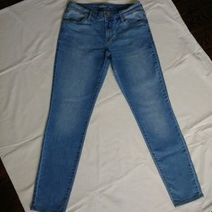 Old Navy super skinny stretch jeans size 4